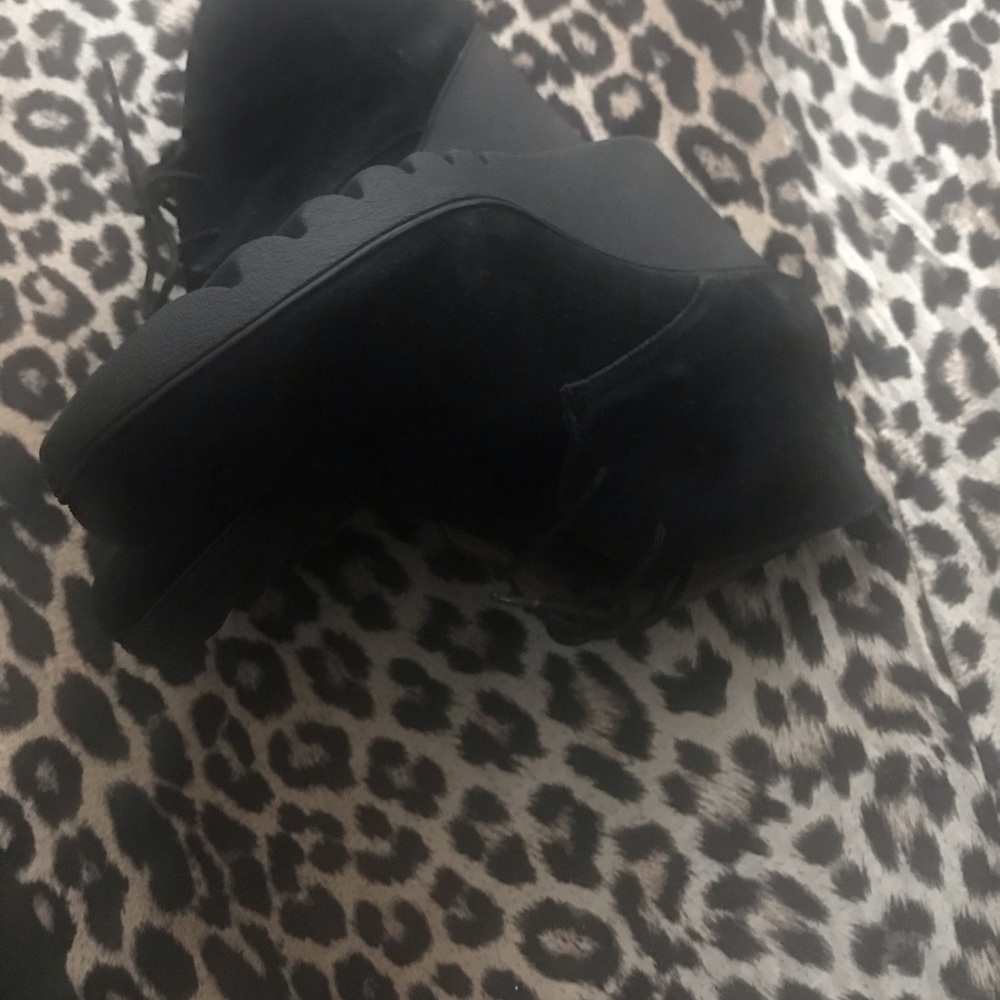 Donald Pliner, Suede Ankle Bootie